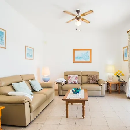 Hotell Beautiful 2 Bed With Large Pool Casa Manana