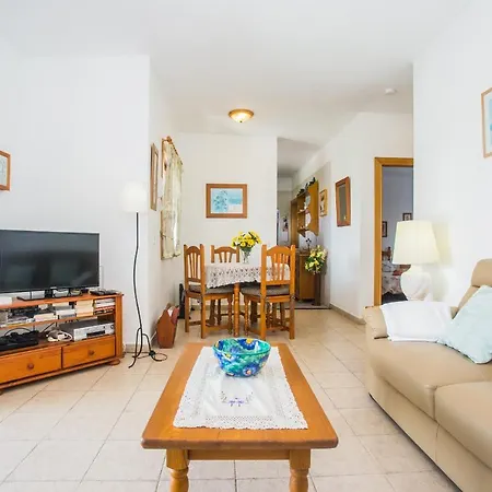 Готель Beautiful 2 Bed With Large Pool Casa Manana Плайя-Бланка