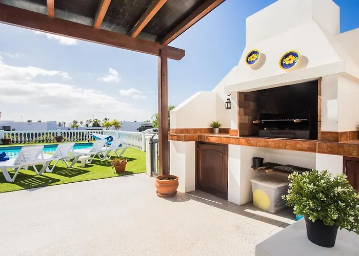 Hotell Beautiful 2 Bed With Large Pool Casa Manana